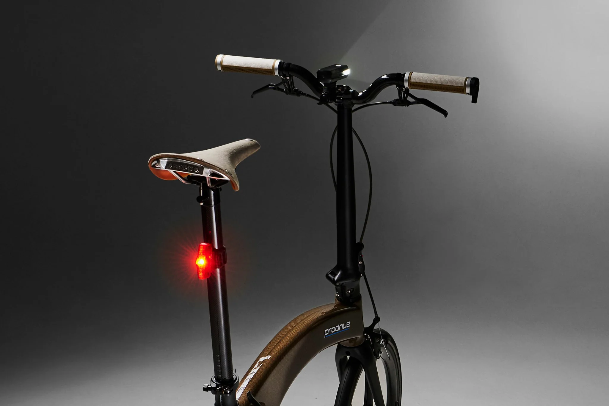 Cat Eye AMPP400 BIKE LIGHT SET - Image 3